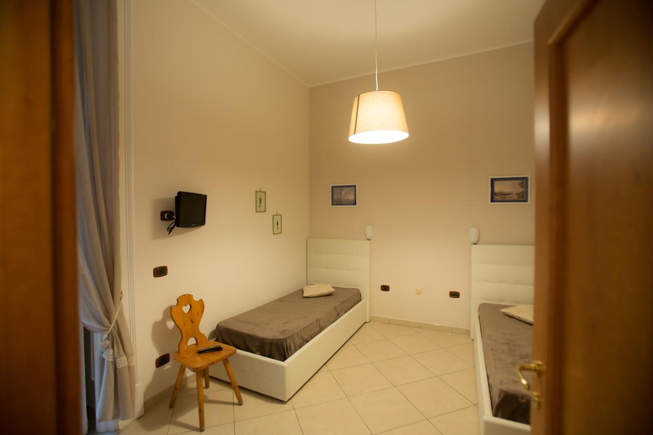 A Casa Di Nonna Giulia Bed & Breakfast Naples Exterior photo